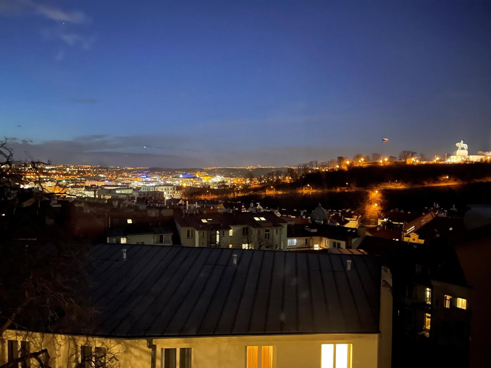 Apartment Cimburkova Praga Esterno foto